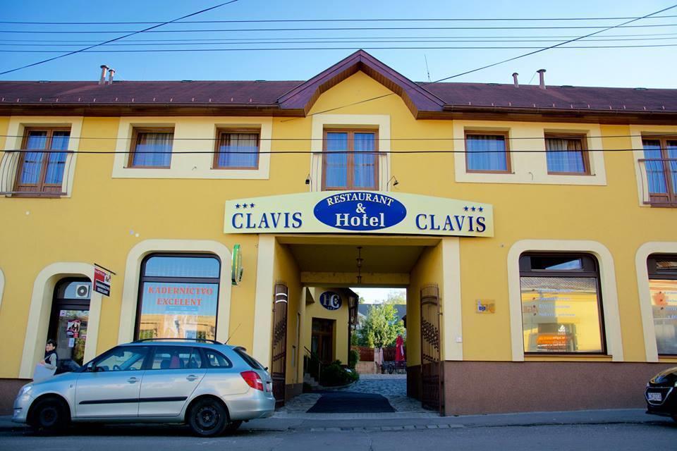 Hotel Clavis Lucenec Exterior photo